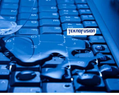 6 Cara Mengatasi Laptop Kemasukan Air dengan Ampuh